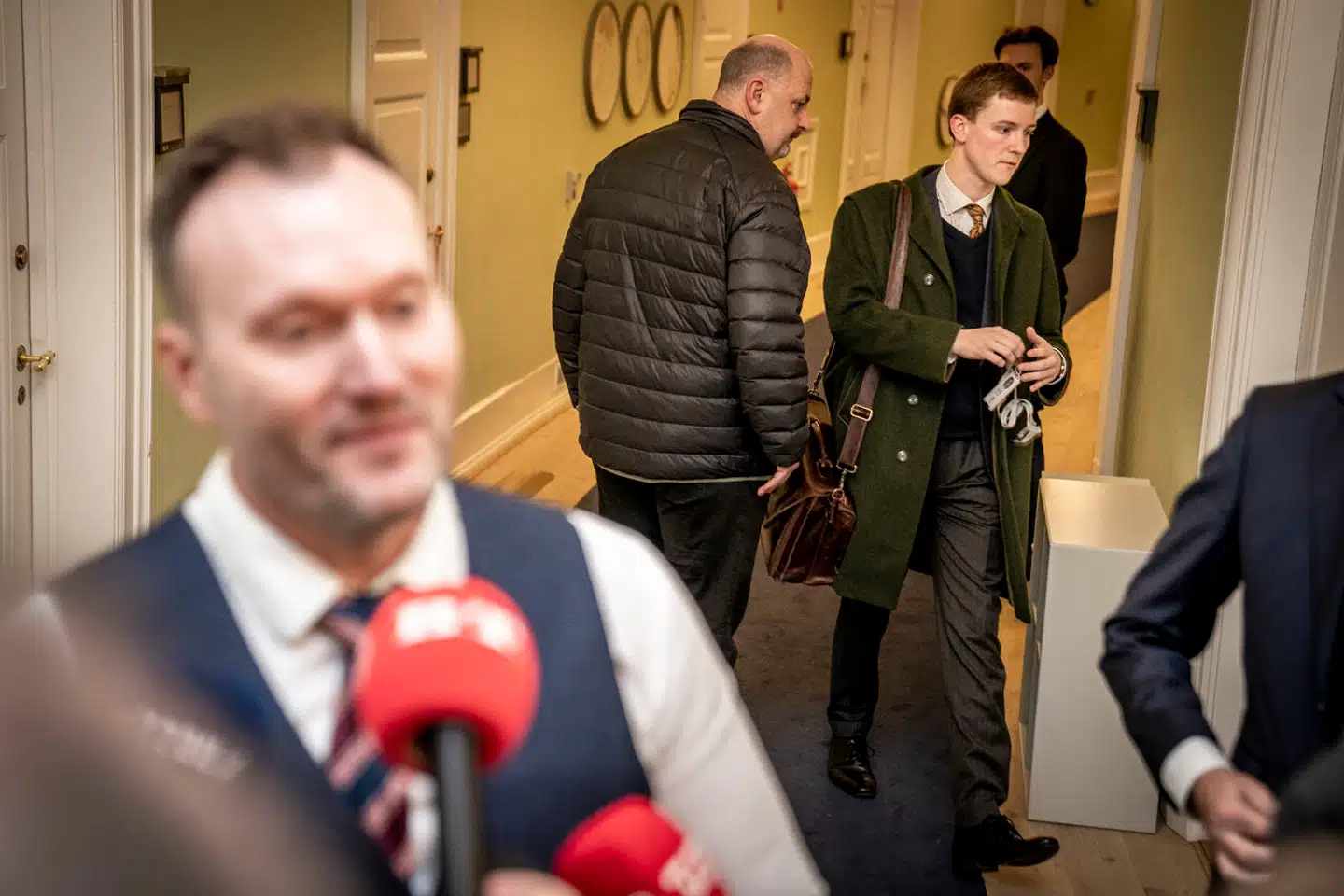 Lars Boje Mathiesen (tv.) og Mikkel Bjørn (th.) røg i totterne på hinanden i kølvandet på Lars Bojes kapring af formandsposten i Nye Borgerlige.