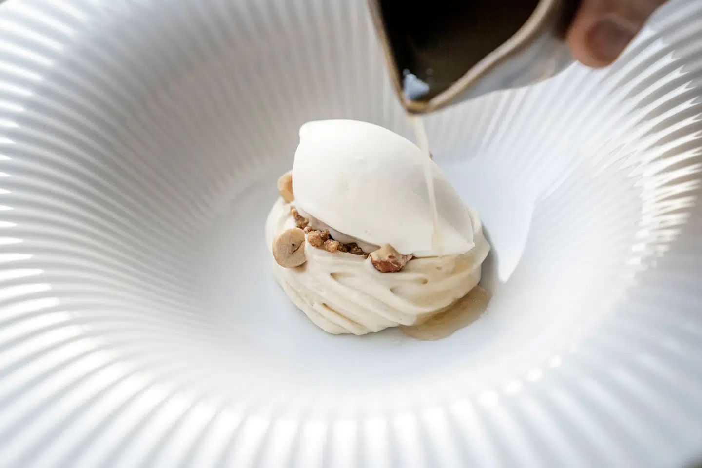 Aftenens bedste servering: Bergamottesorbet med hvid chokolade.