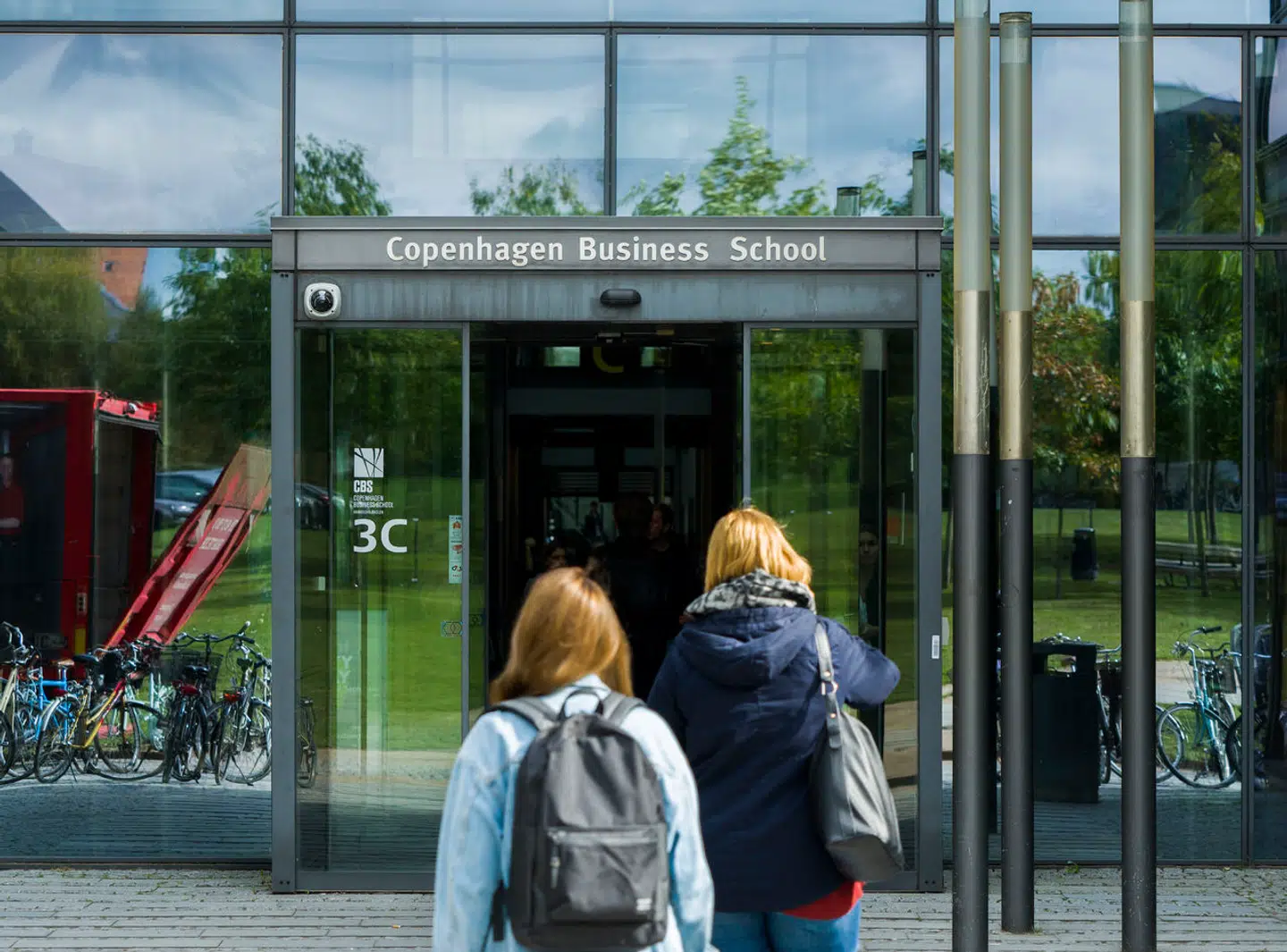 De studerende på CBS fik forud for vintereksamenerne besked om, at det bliver betragtet som snyd at bruge ChatGPT.