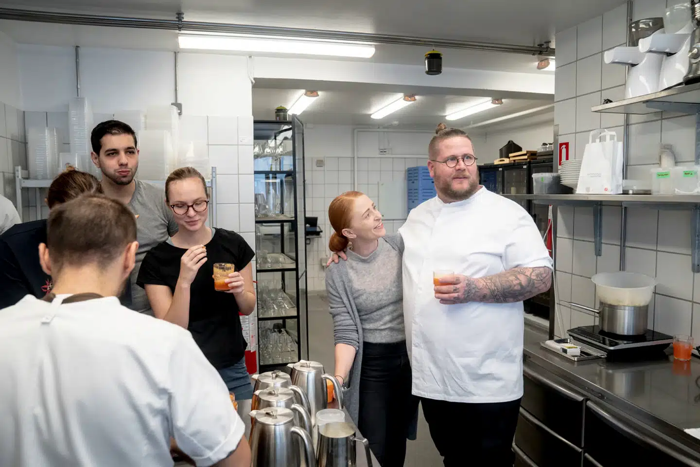 Eric og Tina Vildgaard i køkkenet i 2020.