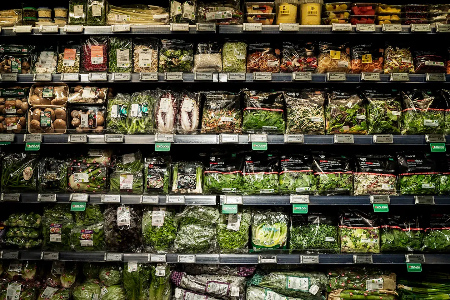 Irma har ikke længere eneret på premiumprodukter – varer, man også kan handle i butikker som Meny og Føtex, der også begge ligger i den højere ende, når det kommer til priser. Arkivfoto: Asger Ladefoged