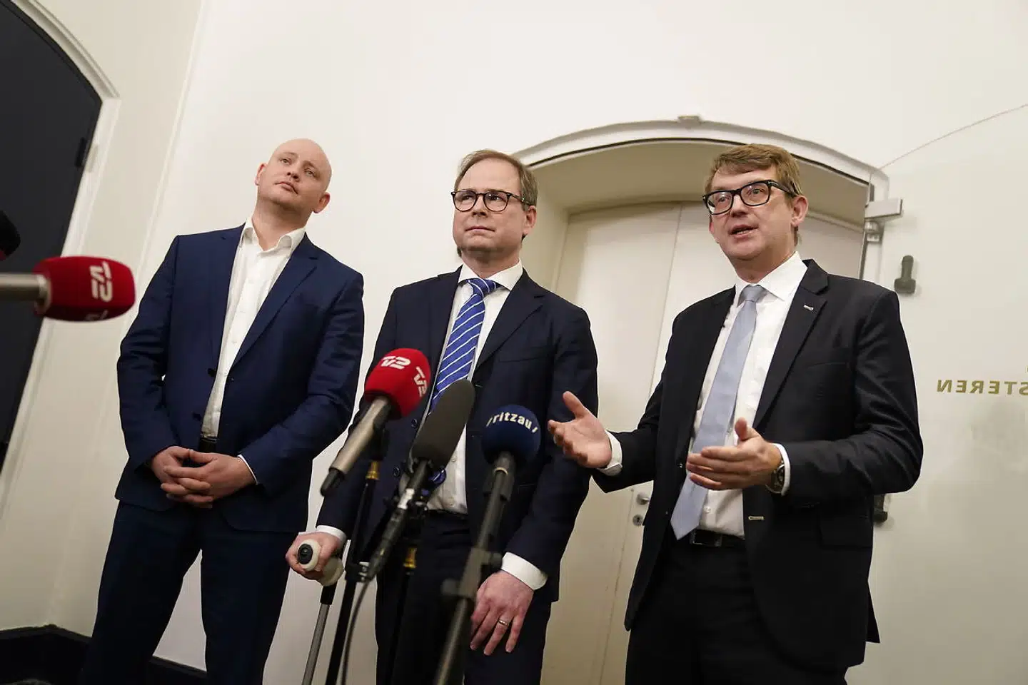 Doorstep om forhandlinger om ny inflationshjælp i Finansministeriet i København, mandag den 30. januar 2023.