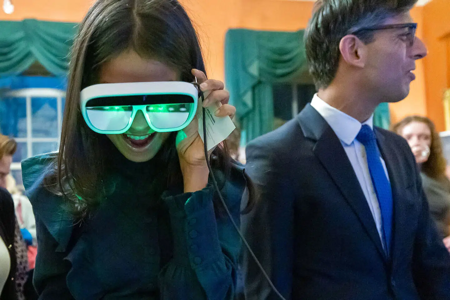 Akshata Murty og hendes ægtefælle, den britiske premierminister Rishi Sunak, var i denne uge værter for en hightechpræsentation i Downing Street nummer 10. Murty har en milliardformue via sine styrtende rige indiske forældre, og parret beskrives ofte i Storbritannien som »rigere end kongefamilien«.