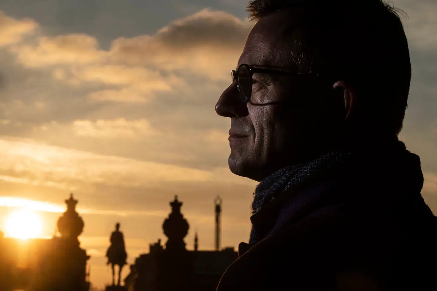 Professor og dekan Mikkel Vedby Rasmussen ved Københavns Universitet har i årtier været i kernen af den danske forsvarsdebat. Nu kaster han sig ind i debatten om at øge værnepligten, som SVM-regeringen ønsker.