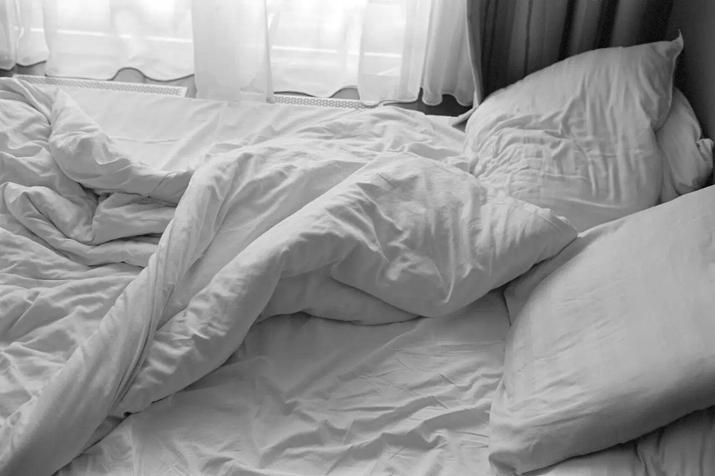 Der findes en naturlig forklaring på, at det med alderen bliver sværere at sove, fortæller en ekspert.