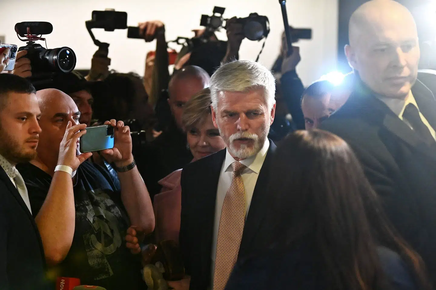 Den 61-årige Petr Pavel bliver Tjekkiets nye præsident efter at have sejret over Andrej Babis. Michal Cizek/Ritzau Scanpix