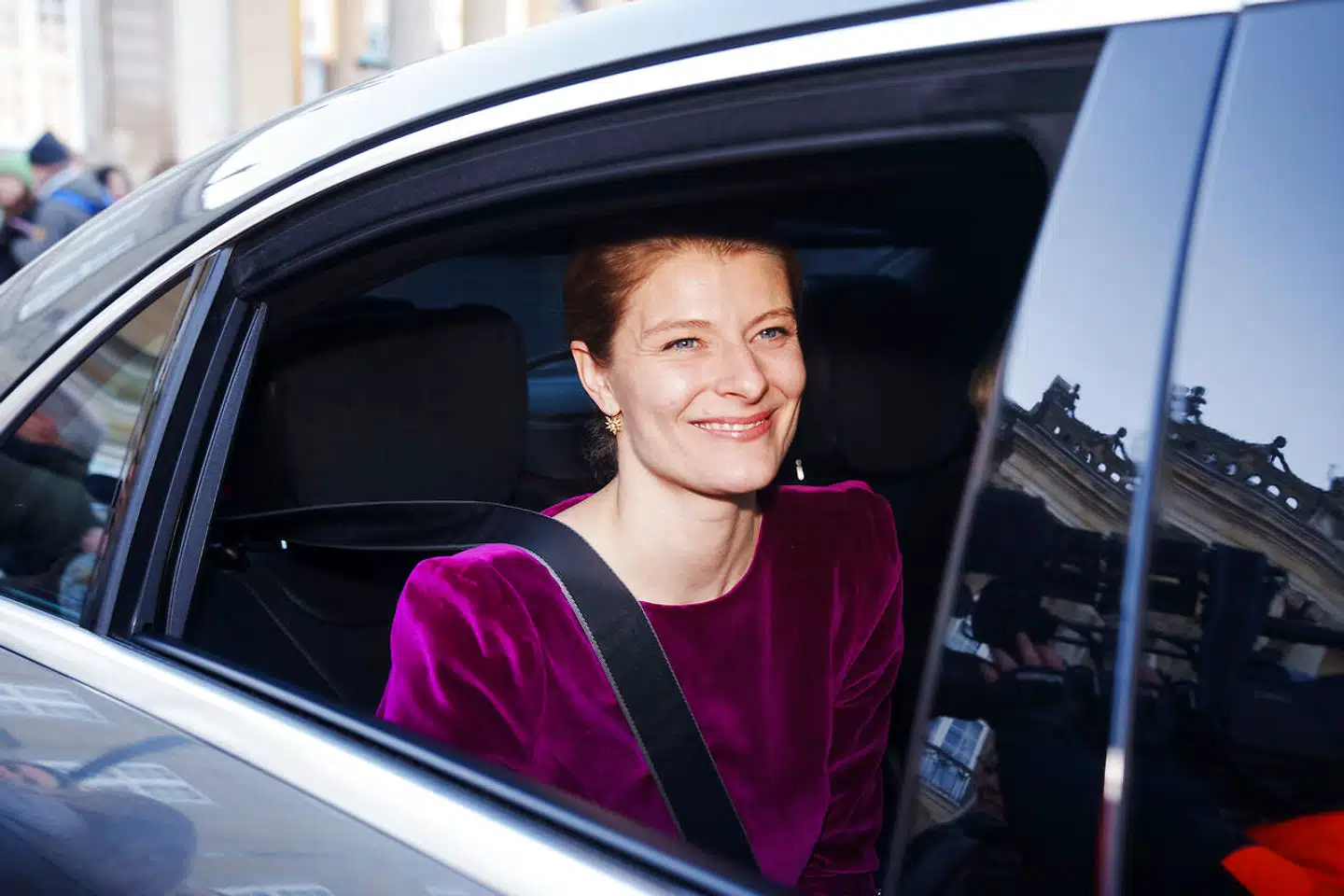 Beskæftigelsesminister Ane Halsboe-Jørgensen (S) afviser at ville blande sig i forhandlingerne om nye overenskomster. Men i nyt lovforslag om store bededag lover beskæftigelsesministeren lønmodtagerne mere i løn for mere arbejde. Løftet får økonomiske eksperter til at undre sig. Arkivfoto: Bo Amstrup/Ritzau Scanpix