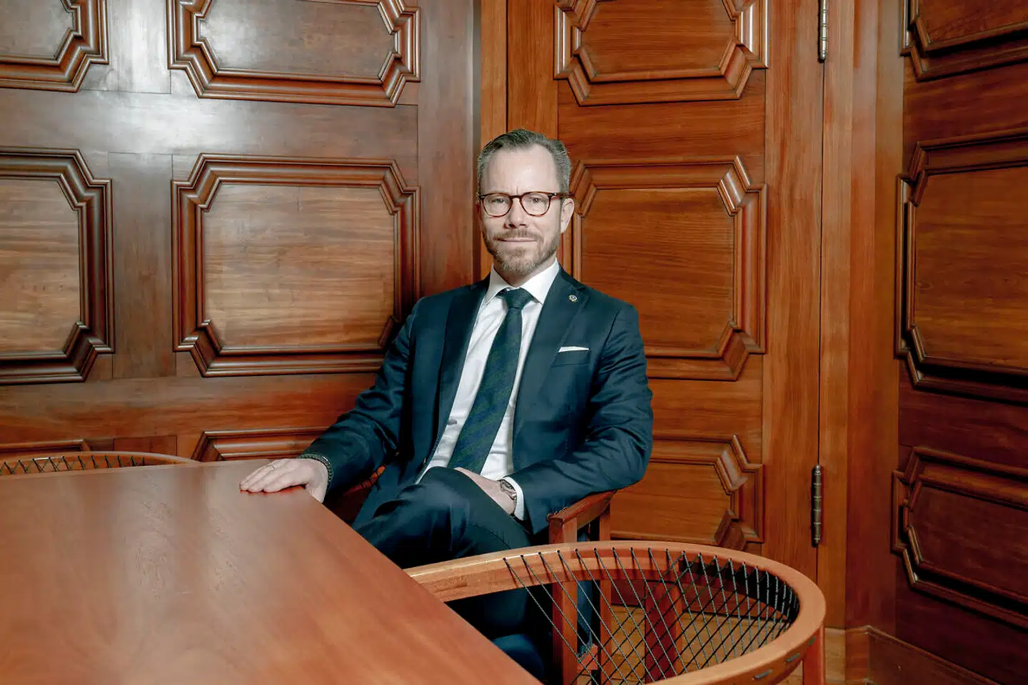 Forsvarsminister Jakob Ellemann-Jensen (V) må ifølge Enhedslisten forklare nærmere, hvorfor Tilsynet med Efterretningstjenesterne ikke længere skal undersøge Forsvarets Efterretningstjenestes omgang med rådata.