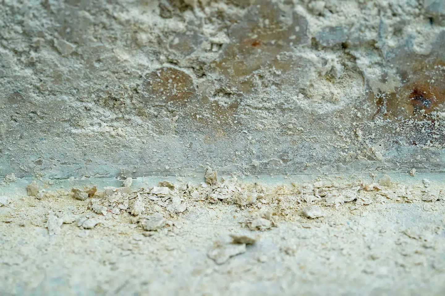 I 2021 måtte den populære svømmehal lukkede på grund af fliser, der ikke kunne tåle vand.