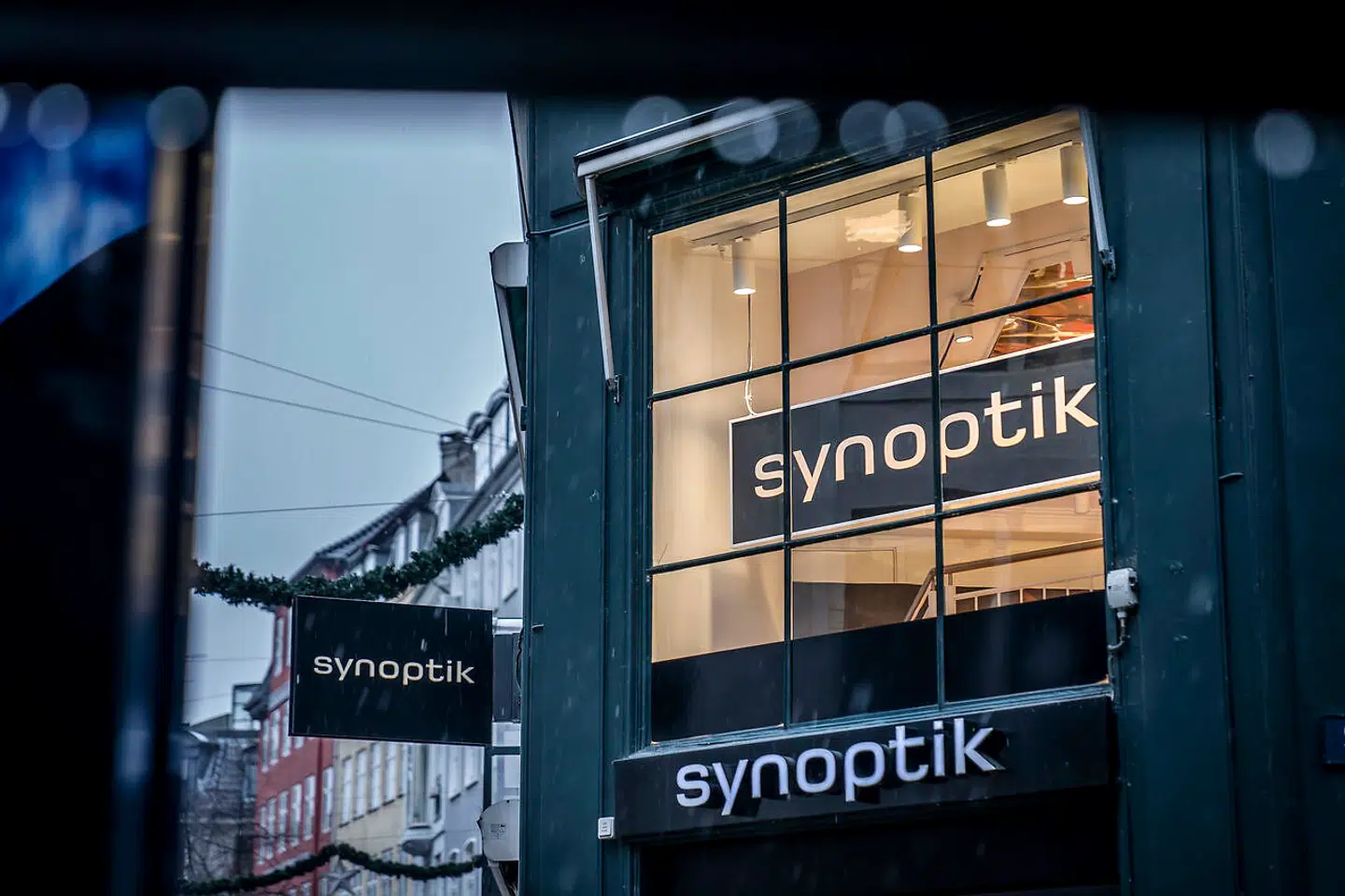 Den kendte brillekæde Synoptik er ejet af en af landets største fonde, Synoptik-Fonden. I en række artikler har Berlingske afdækket en problematisk kultur i fondens bestyrelse.