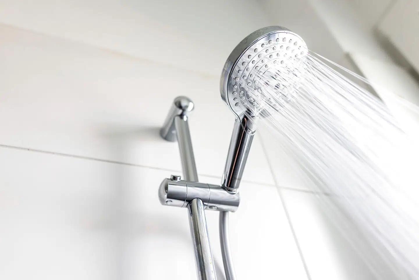 Arkivfoto: Svømmehallen kan åbne, når alle vandprøver er fri for legionella. Det forventer kommunen vil tage mindst en måned.