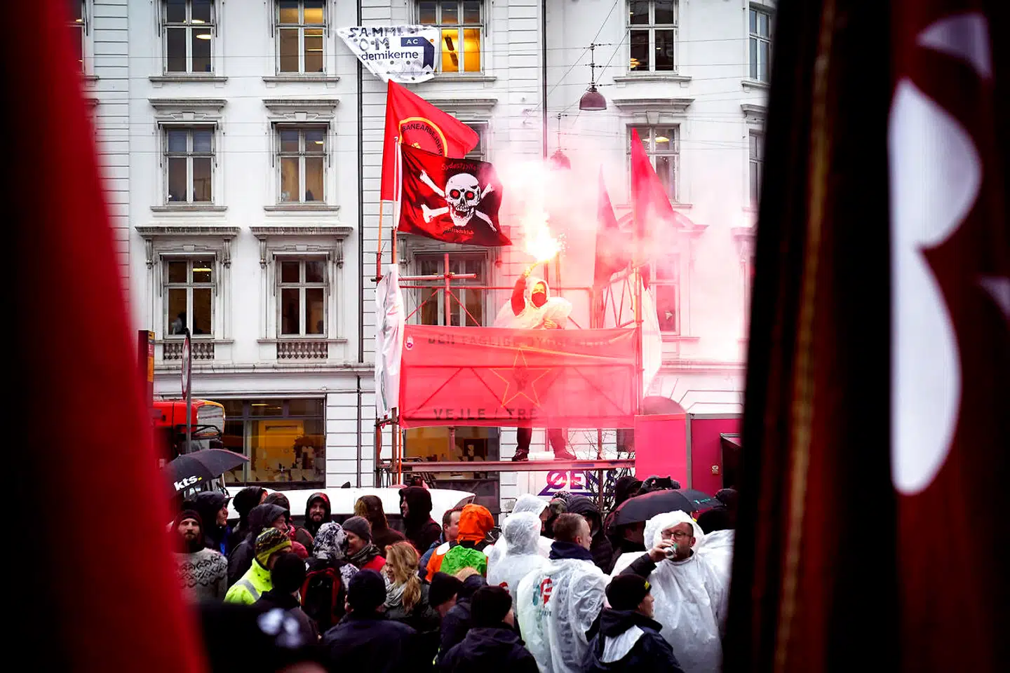 Demonstration i forbindelse med overenskomstforhandlingerne i december 2019 mellem Dansk Byggeri og 3F. Netop i 3Fs rækker er et godt sted at lede efter tegn på optakt til storkonflikt, siger arbejdsmarkedsforsker Søren Kaj Andersen, der har fulgt overenskomstforhandlinger i 27 år.