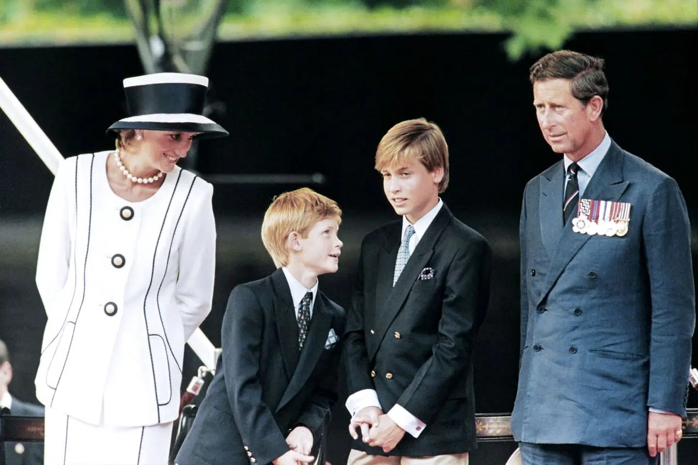 Prinsesse Diana, prins Harry, prins William og prins Charles i 1995.
