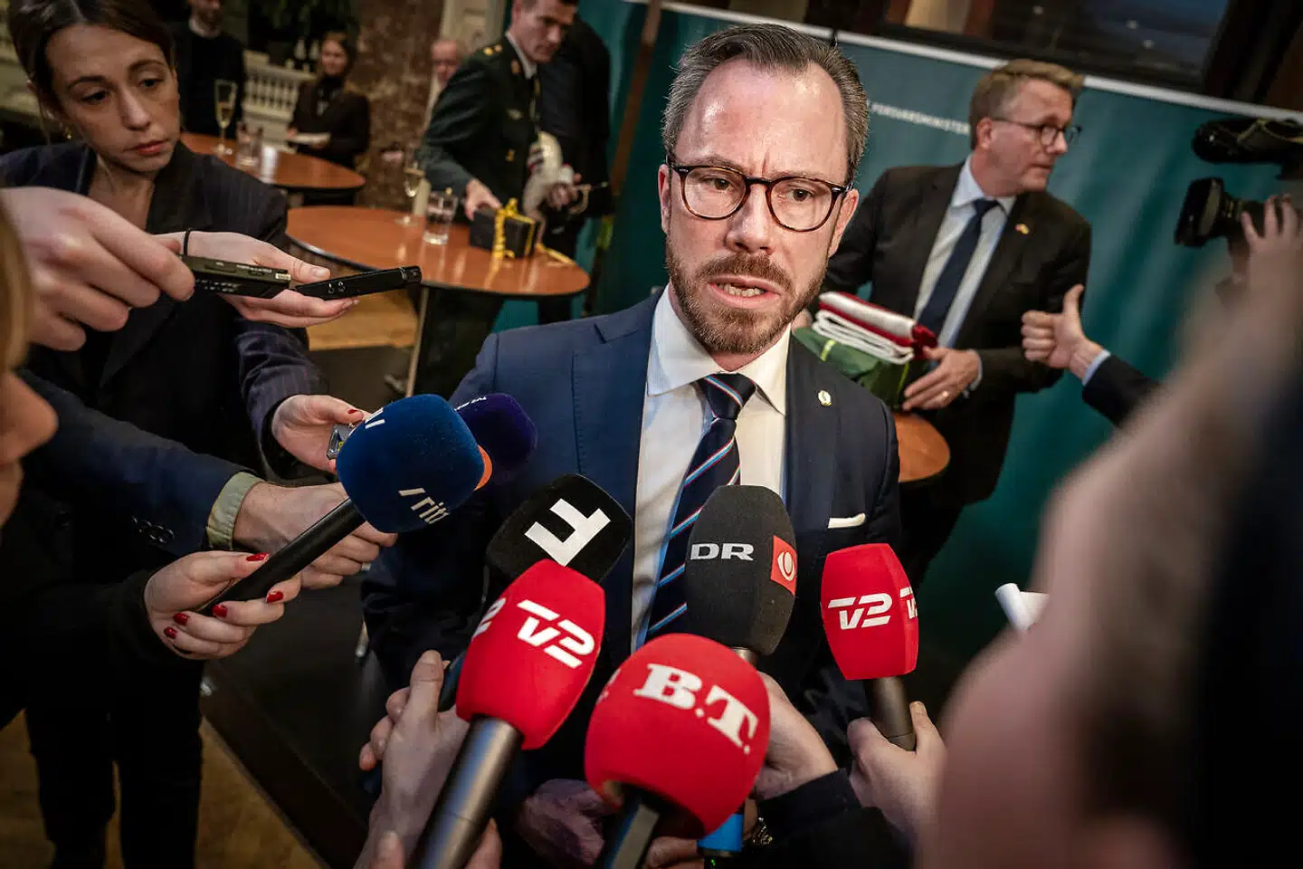 »Venstre benytter sig af ethvert partis ret til at søge sine egne politiske mål. Som formand Jakob Ellemann-Jensen har udtrykt det: Venstre skal stå i sin egen ret og kæmpe for det, Venstre opfatter som bedst for Danmark og Venstre (og i den rækkefølge!),« skriver Henrik Bach Mortensen.
