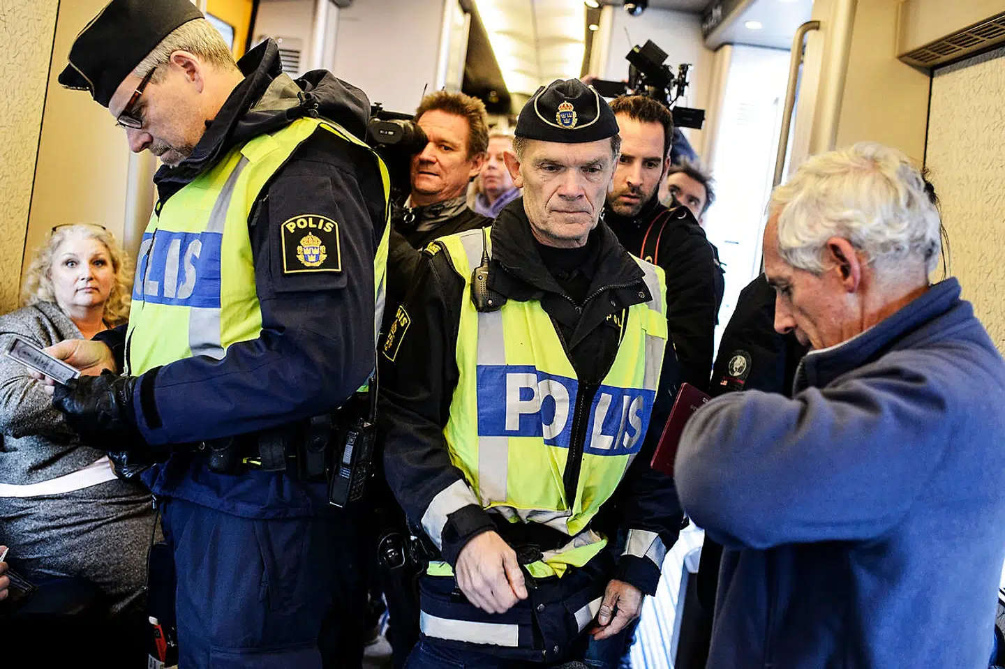 Tidligere har der været id-kontrol ved grænsen mellem Danmark og Sverige. Nu kan den svenske regering være på vej til at genindføre kontrollen.