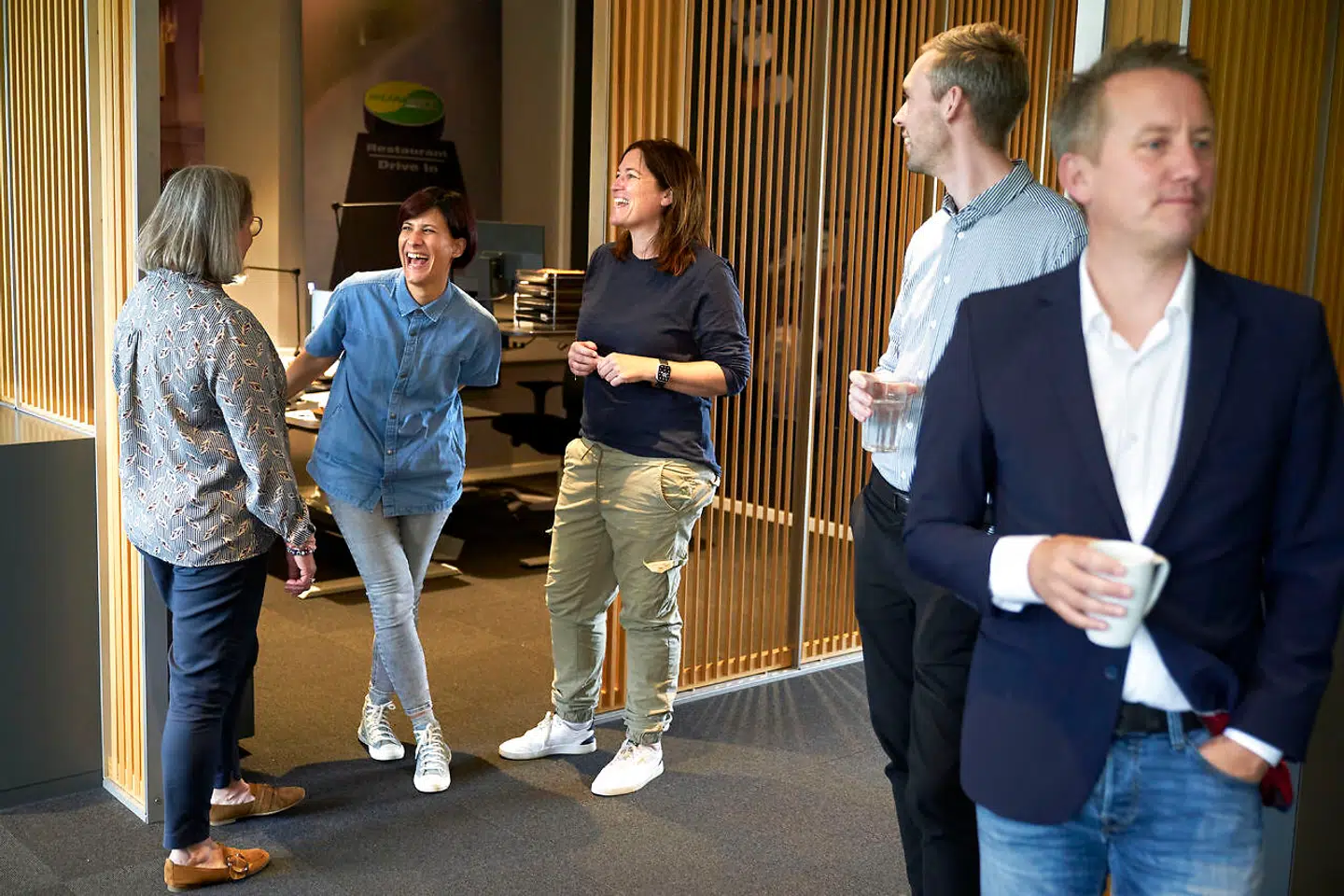 Direktør Jens Broch og resten af medarbejderne i Sunset Boulevard har planlagt hele dagen som et skoleskema – blandt andet med social tid. Sunset Boulevards hovedkontor i Kolding har haft fire dages arbejdsuge på hovedkontoret i et år.