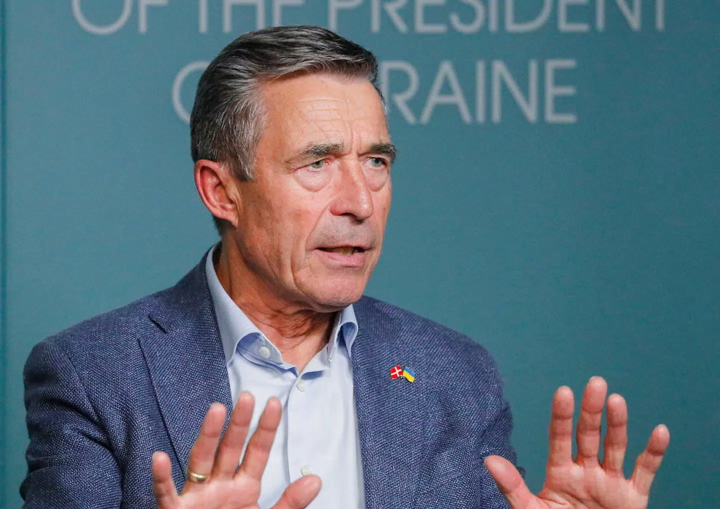 Anders Fogh Rasmussen, Danmarks tidligere statsminister, svarede tilbage, da han i Letland blev sagsøgt for en kvart milliard kroner.