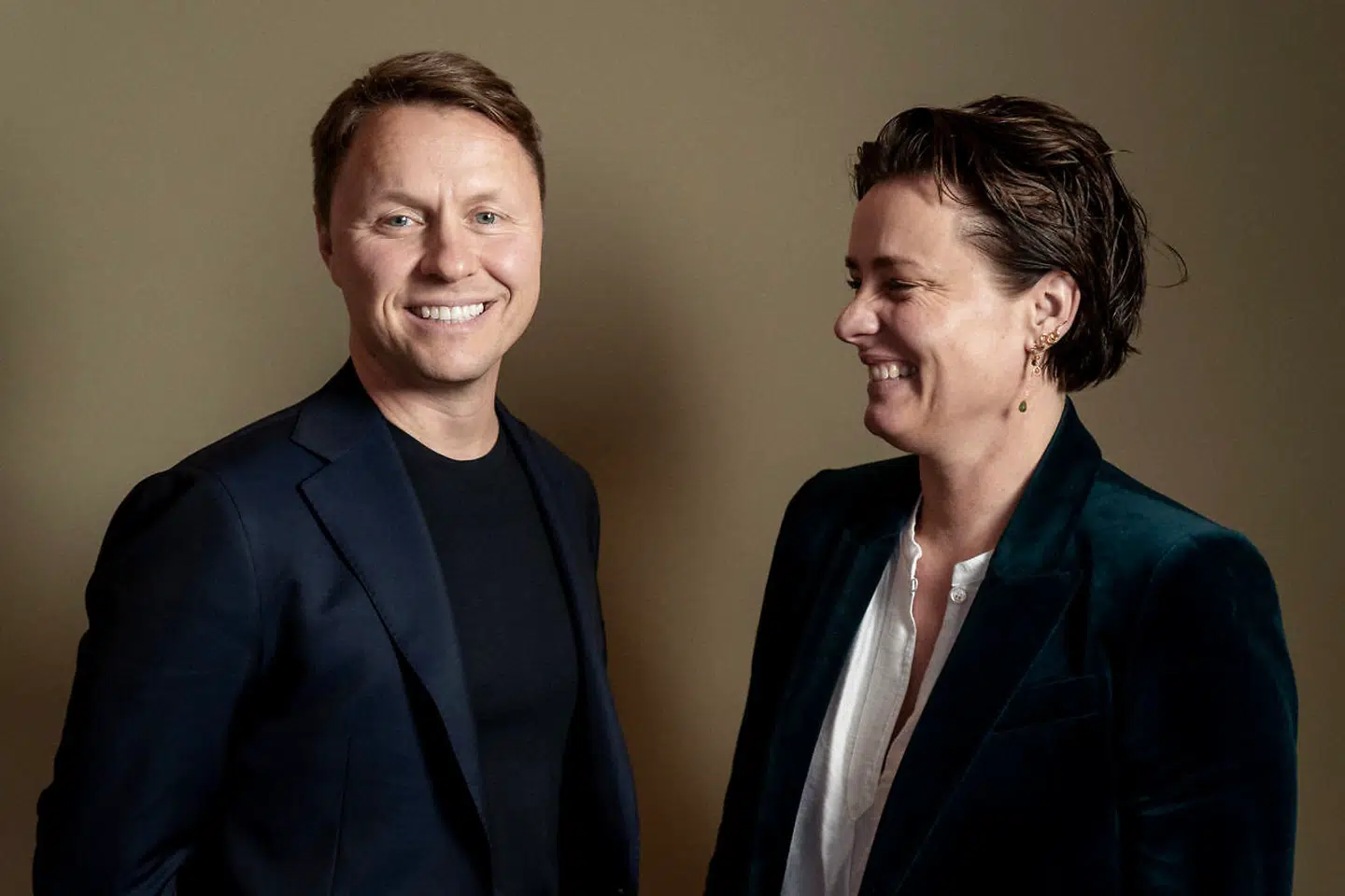 Har man et pragmatisk forhold til sandheden, vil det slide på ens relationer, siger Anja Skau-Andersen og Mikel Hørby.