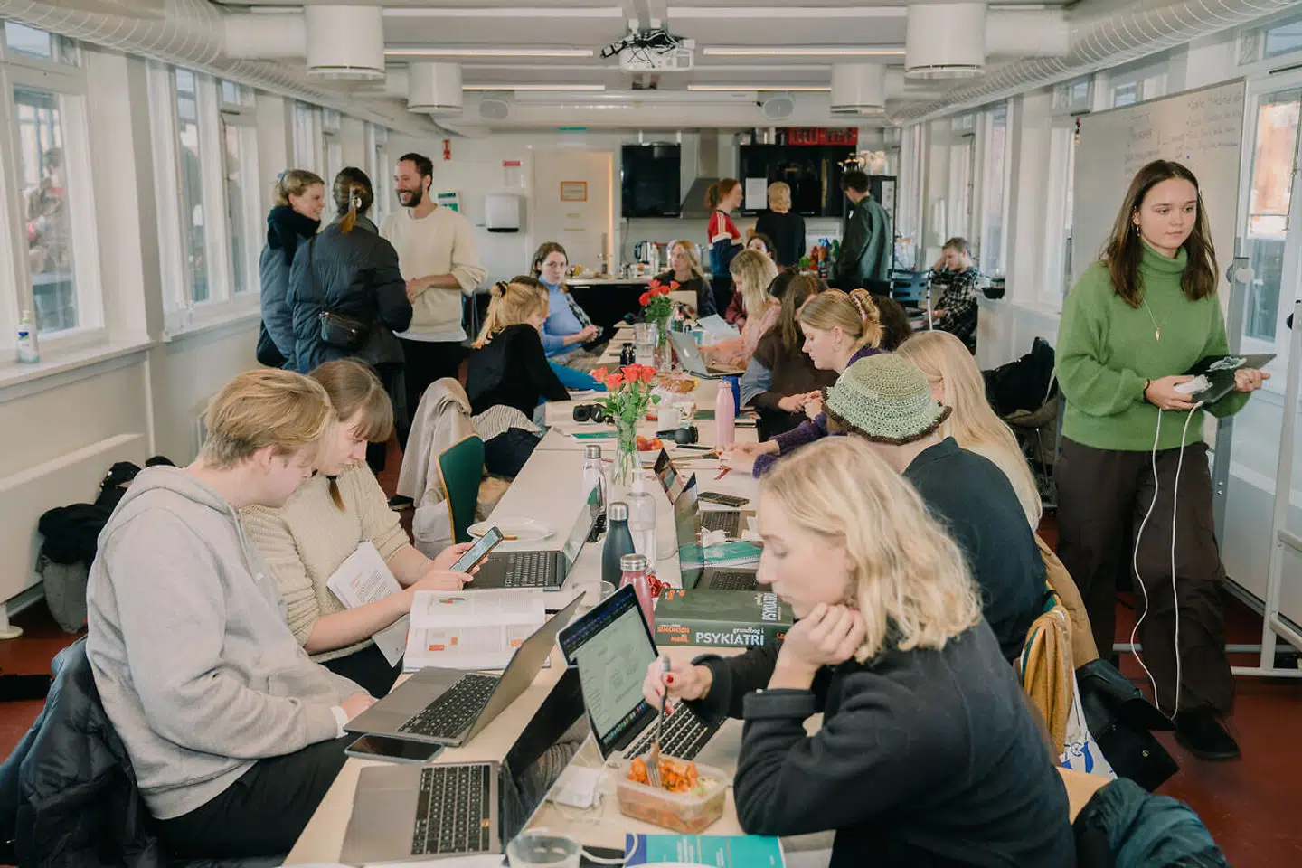 Billedet stammer fra blokaden på Institut for Psykologi.