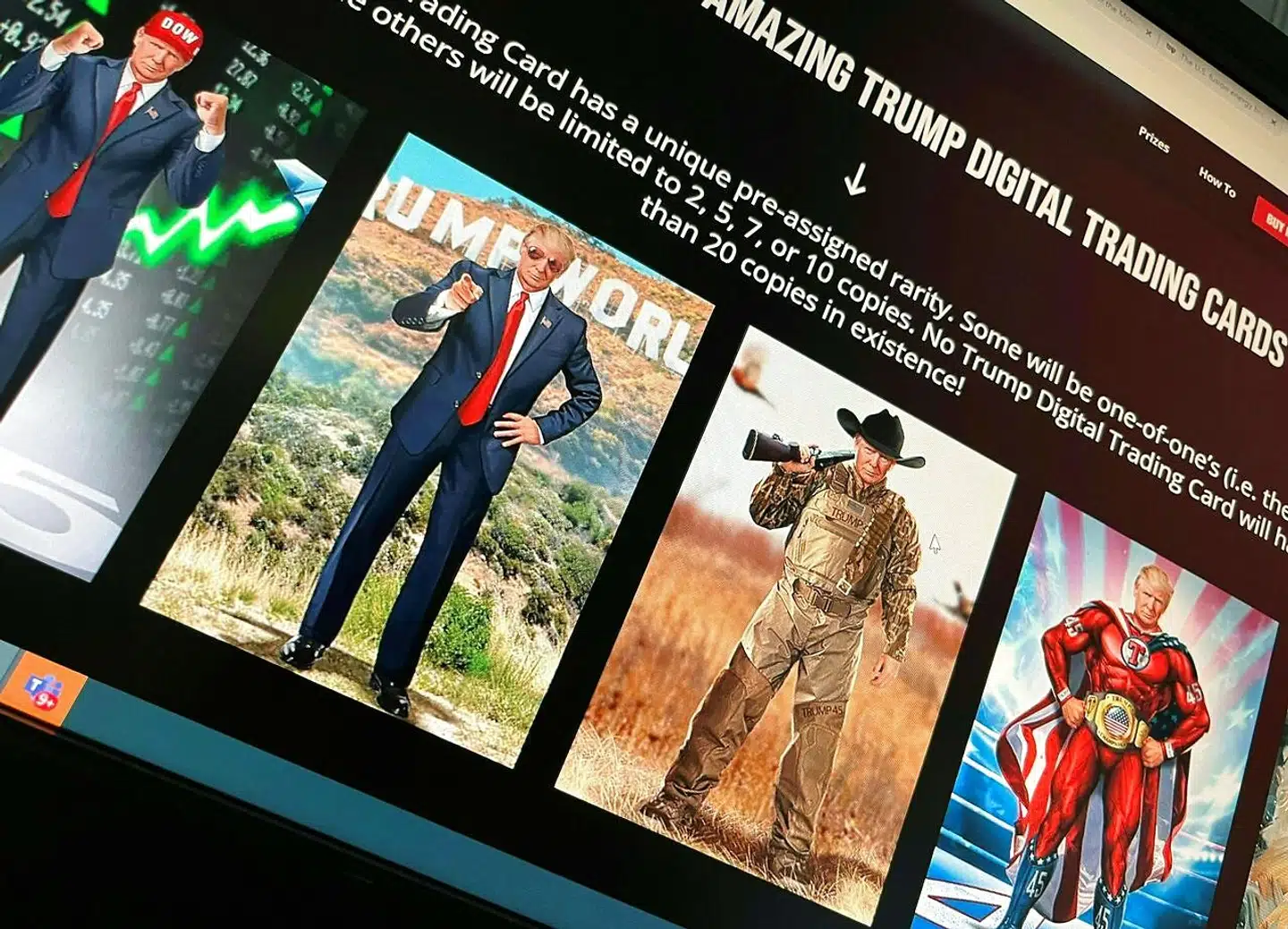 Arkivfoto: De digitale tegneseriekort, der viser en photoshoppet Trump som forskellige helte, blev torsdag sat til salg for 99 dollar – knap 700 kroner – per styk.