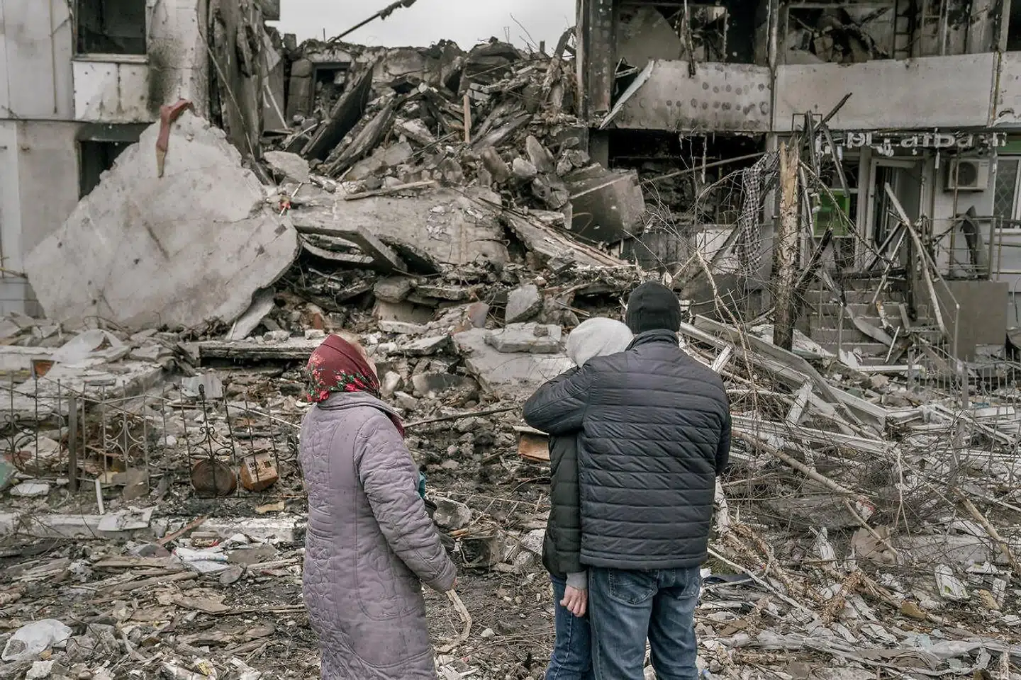 »Ukraine har fået status som EU-kandidatland, og medlemslandene har været med til at indføre sanktioner mod Rusland, ydet bistand til Ukraine og taget imod millioner af ukrainere, der er flygtet fra krigen,« skriver Roberta Metsola.