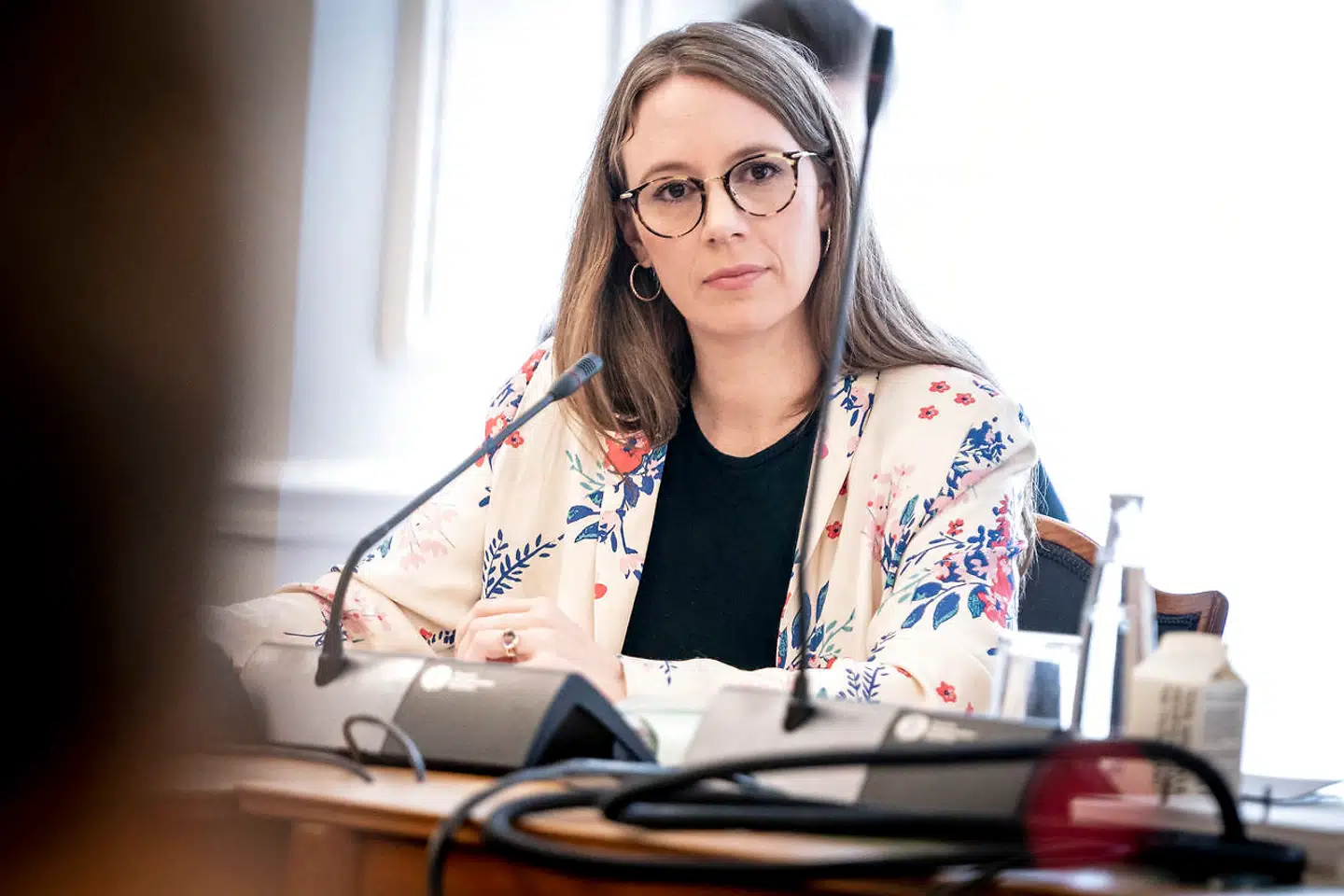 »Danmark står desværre reelt uden regering, mens forhandlingerne finder sted, og det er dybt bekymrende. For planeten har brug for en ambitiøs biodiversitetsaftale – en 'Naturens Parisaftale', om man vil,« skriver Caspar Olausson m.fl. Her miljøminister Lea Wermelin (S).