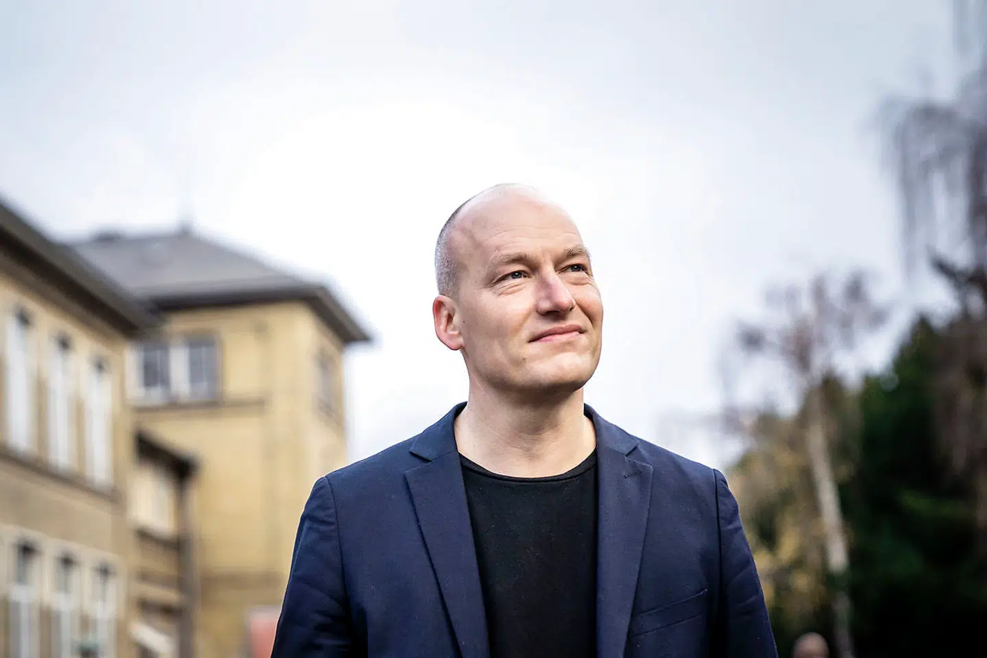 Alle virksomheder over 100 ansatte skal tvinges til at udvide aktiekapitalen med to procent om året, og pengene skal lægges i en lønmodtagerfond, som de ansatte i virksomheden har kontrollen med, har Pelle Dragsted, medlem af Folketinget for Enhedslisten, foreslået. Det er ekstremisme, skriver Tom Jensen.