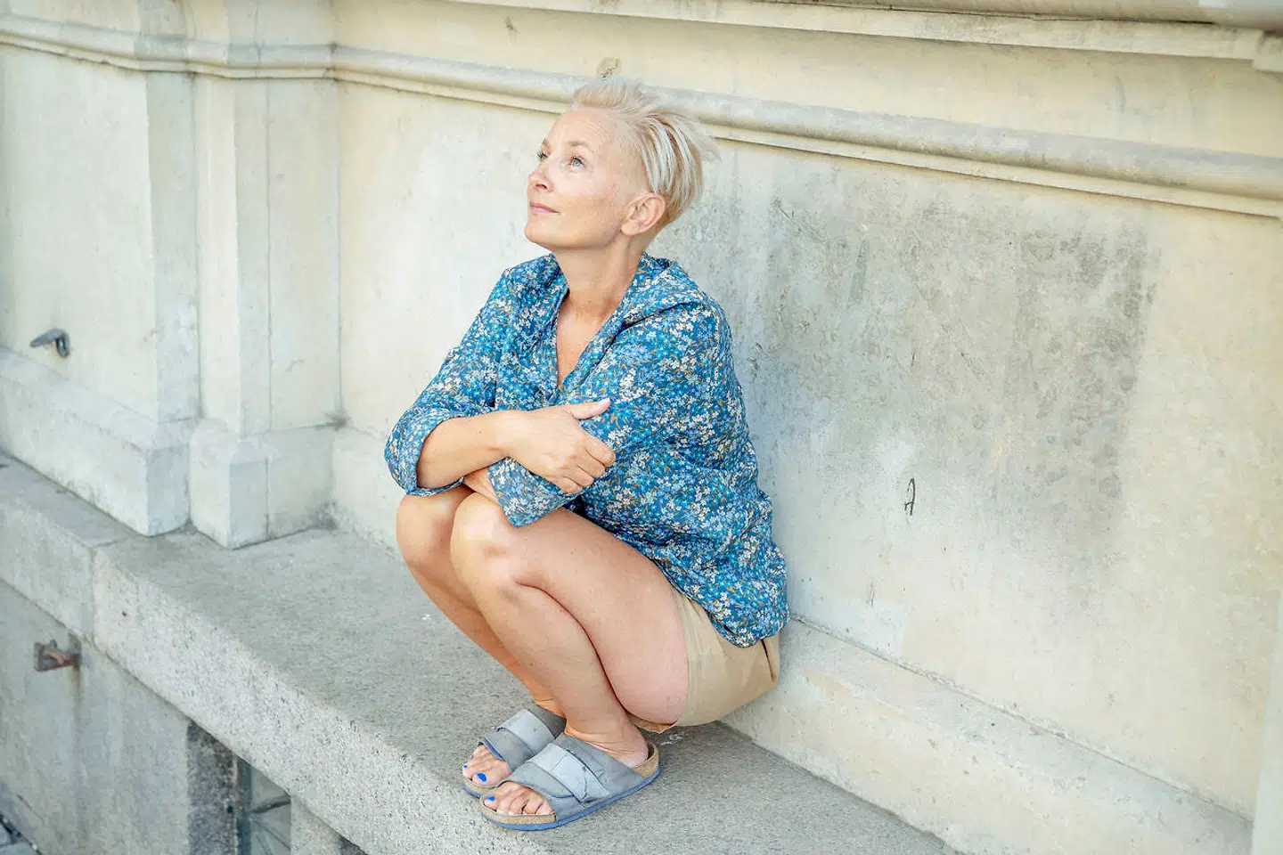 »Blandede byer bekæmper ensomheden, der ellers breder sig i vores samfund som en slags moderne pest. Vi bliver mere dannede, mere indsigtsfulde og langt mere håbefulde i mødet med andre mennesker. Men det kræver, at vi kommer udenfor vores egen matrikel - både fysisk og mentalt,« skriver Ane Cortzen.