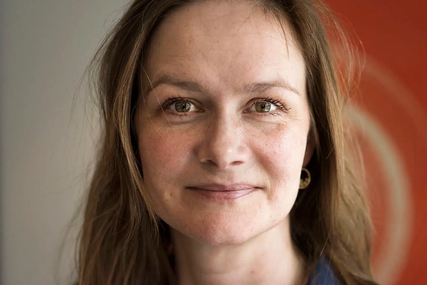 Meta Louise Foldager Sørensen, CEO i Meta Film og Meta Film Doc, står bag en digital mosaik af historier fra forskellige danskere, der alle har været udsat for krænkelser af seksuel karakter. Deres historier bliver genfortalt af 100 danske skuespillere.