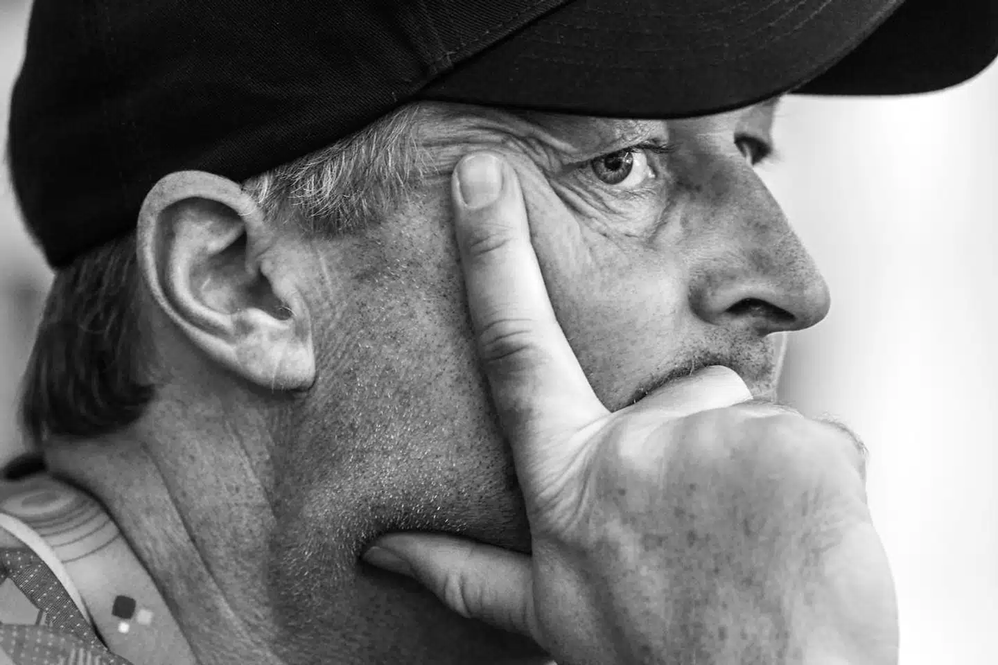 Landstræner Kasper Hjulmand er optimistisk før den afgørende kamp mod Australien. Men vanskelige valg venter ham.