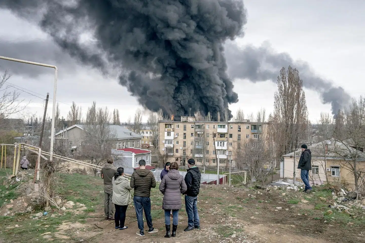 »Vores nytårsraketter er så godt som alle produceret i Kina. Ruslands allierede og støtte. Diktaturets store faderland. Jeg vil bede Dem afstå fra i år at fyre kineserier af. Og jeg vil bede Dem i stedet at betænke den danske Ukraine komité med de midler,« skriver Søren Pind. Her ses Odesa i Ukraine.