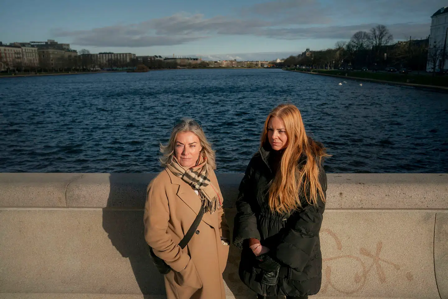 »I må klage, hvis I er utilfredse. Sådan er forholdene.« Det var beskeden til Tanja Halkjær og hendes mor, Lise-Lotte Ganzhorn, samt andre pårørende, når de forsøgte at få hjælp til patienter på akutmodtagelsen på Holbæk Sygehus.