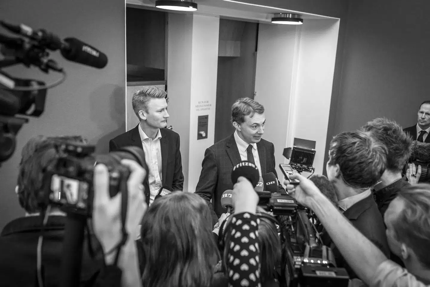 Peter Kofod (DF) kalder situationen »irriterende«, fordi sagen har verseret i flere år og »trækker så meget ud«. Arkivfoto.