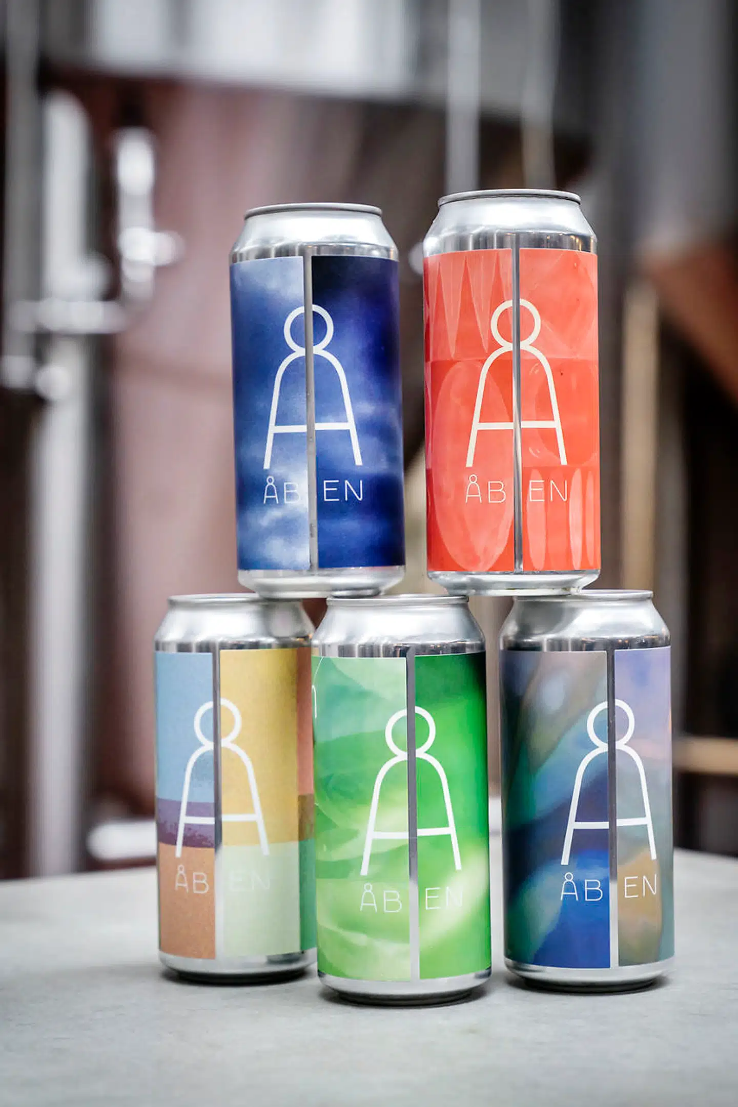 Der bliver eksperimenteret med forskellige smage på bryggeriet, som blandt andet bruger frugter i deres produktion.