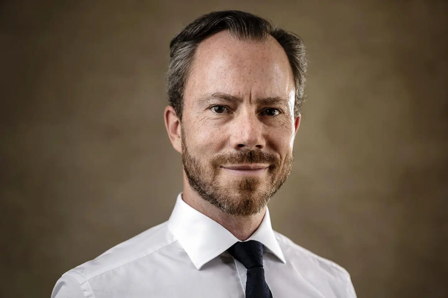 »En sund økonomi er helt afgørende for, at vi kan investere i vores samfund. Ikke kun i ordentlig velfærd, men også i vores forsvar og i den grønne omstilling, hvor der er brug for langt højere ambitioner.,« skriver Jakob Ellemann-Jensen.