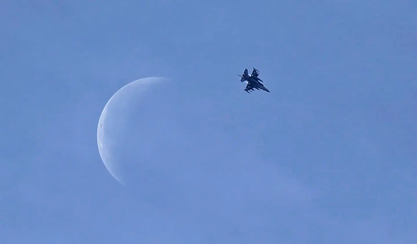 »En fælles militærbase nord for Hasakeh, som blev brugt til at planlægge og udføre angreb mod Islamisk Stat, er blevet ramt af en tyrkisk drone,« siger talsmand for Syriens Demokratiske Styrker (SDF) Farhad Shami (arkivfoto).