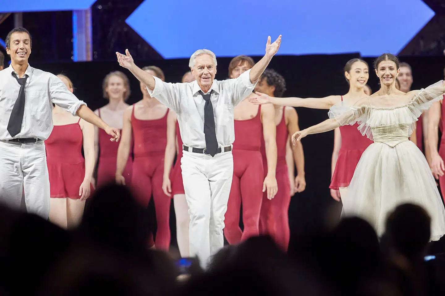 Den tysk-amerikanske koreograf John Neumeier har haft afgørende betydning for Den Kongelige Ballet, vurderer eksperter. Nu er det kommet frem, at Neumeier indtil videre er fortid hos Den Kongelige Ballet efter »samarbejdsproblemer«.