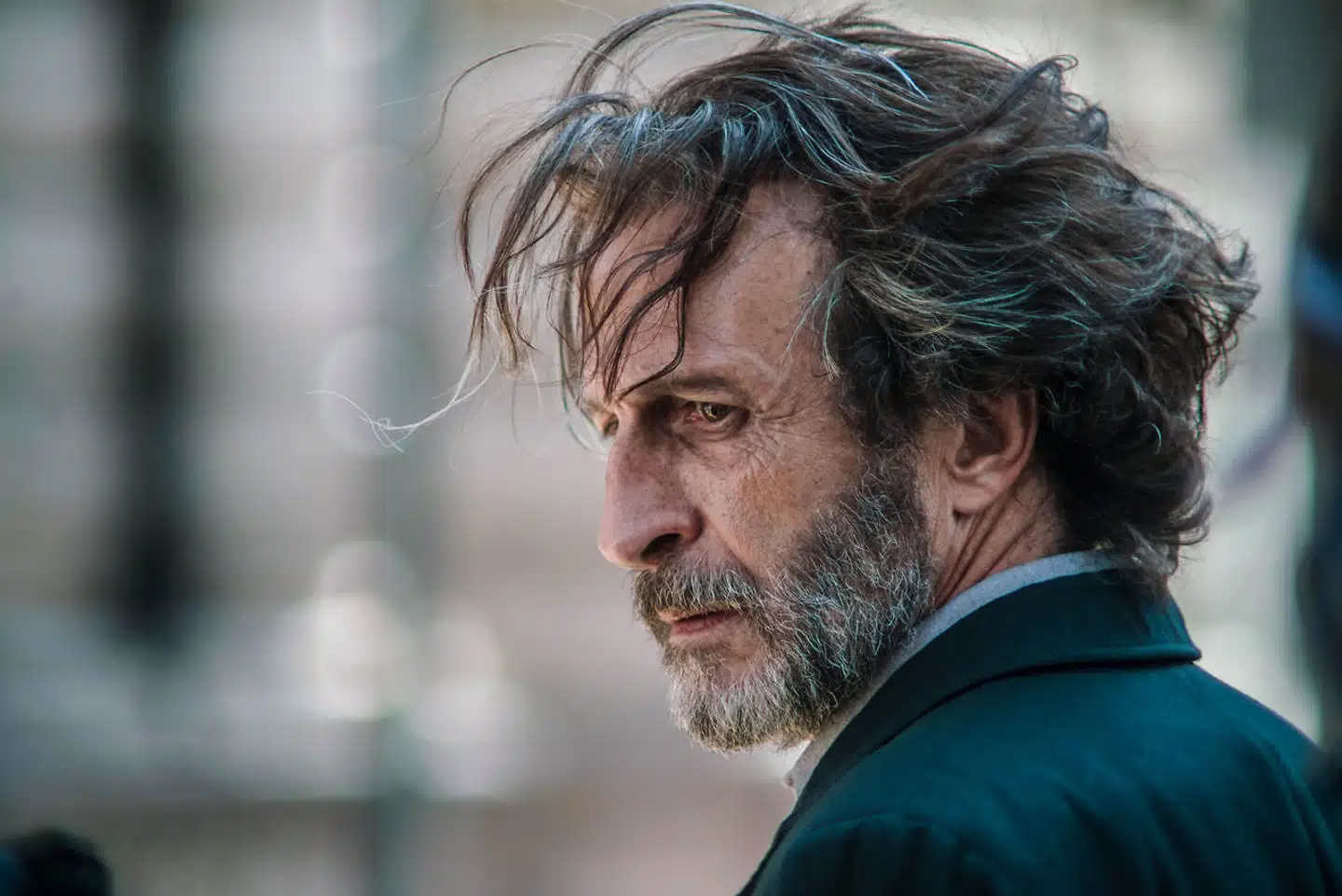 »Bardo, en falsk fortælling om en håndfuld sandheder« er instruktør Alejandro G. Inárritu's delvise selvbiografiske film. I filmen møder filminstruktøren Silverio sig selv i refleksion over sit liv som kunstner.