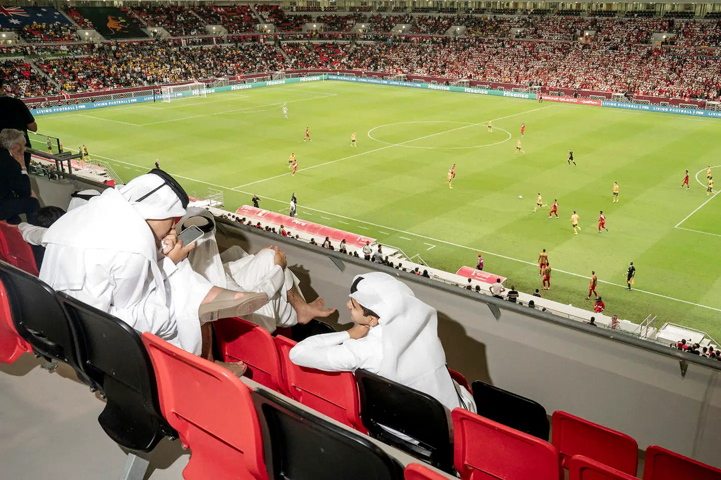 Jakob Jensen, der er administrerende direktør i Dansk Boldspil-Union (DBU), bekræfter over for Ritzau, at FIFA har afvist danskernes ønske om at træne med de pågældende trøjer med ordlyden »Human Rights for All«.