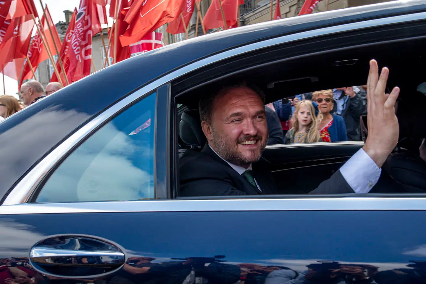 »Hvorfor har man ikke allerede før efterårets valgkamp sat regeringens og Folketingets hold af COP-deltagere, som kunne vise resten af verden, hvordan Danmarks offentlige og private sektor samarbejder, og hvor seriøst vi tager klimakampen?« skriver Pernille Weiss.