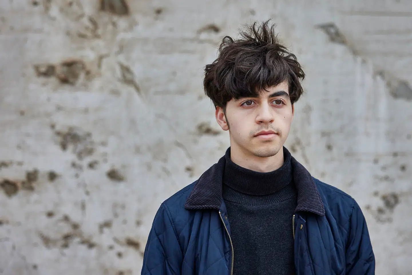 20-årige Kristoffer Kragelund var en af hovedpersonerne i dokumentaren om den voldelige kultur på Herlufsholm. Et modtryk fra forældre og elever gav først Kristoffer tvivl og dårlig samvittighed. Men han fastholder, at han bare har videregivet, hvad han har oplevet. I dag hyldes han for sit mod.