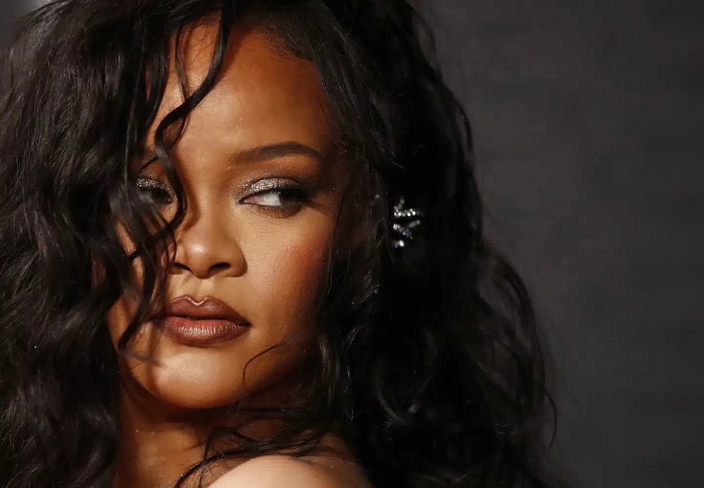 Rihanna var sammen med popsangeren Chris Brown fra 2007 til 2009 og var dengang offer for partnervold.