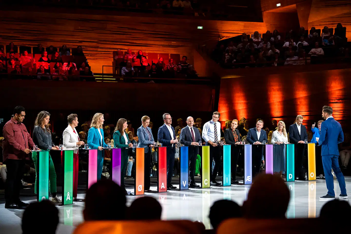 »Det er kun anden gang i mere end fire årtier, at jeg ikke selv har været på valg, men har kunnet iagttage mere end at agitere. Lige straks er jeg 77 år, og jeg har aldrig stemt på andet end Socialdemokratiet,« skriver Mogens Lykketoft.