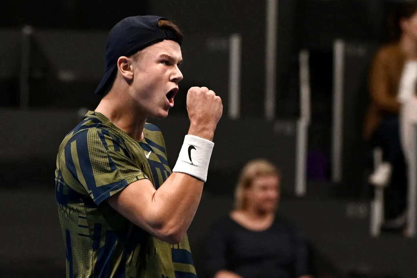 Holger Rune viste koldblodighed, da sættene skulle afgøres i semifinalen i Basel. Gabriel Monnet/Ritzau Scanpix