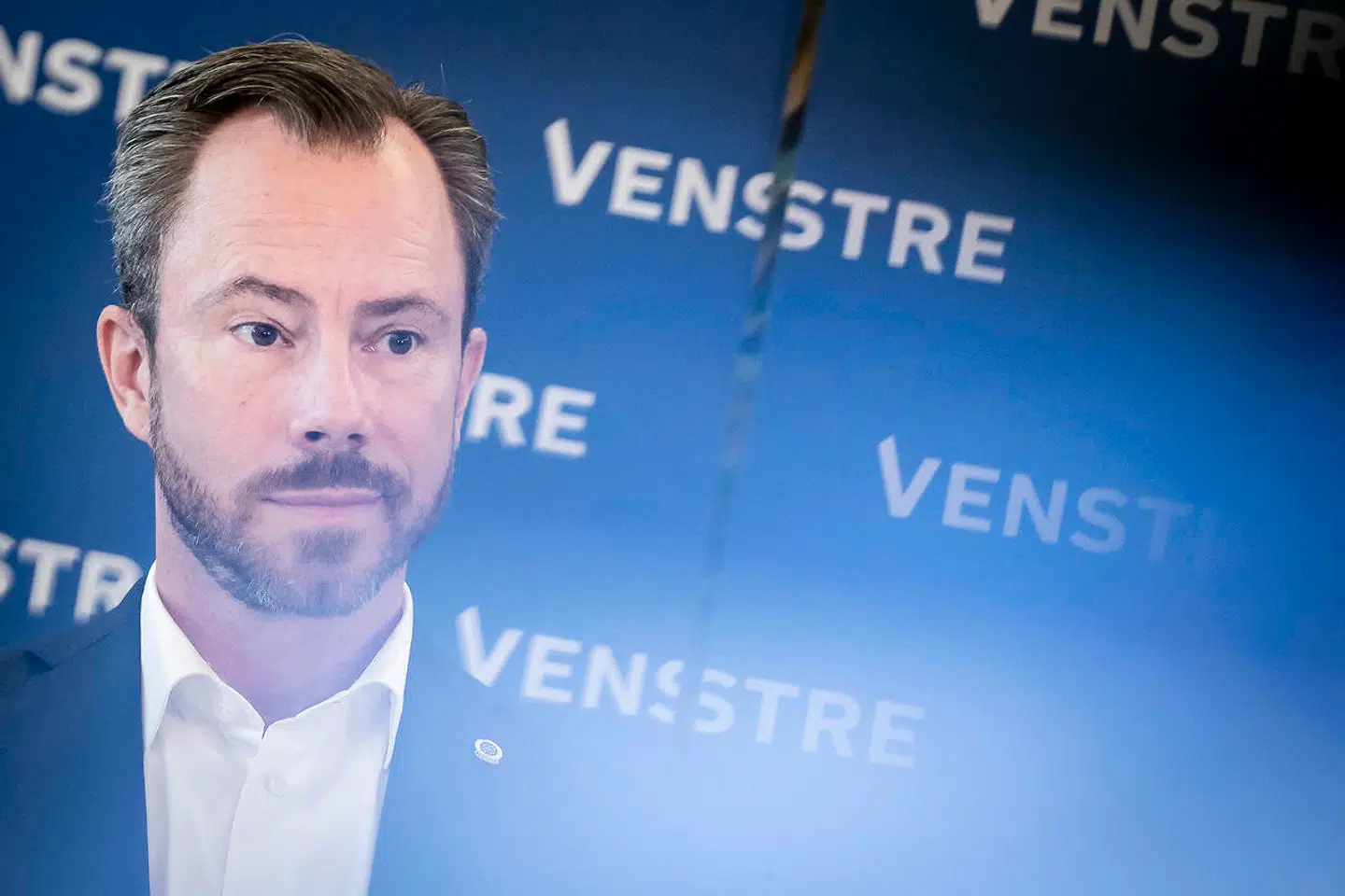 Jakob Ellemann-Jensen måtte lave noget af en kovending, efter at han kom til at sige, at man godt måtte sige nej til en hjemmehjælper, hvis hun havde tørklæde på.