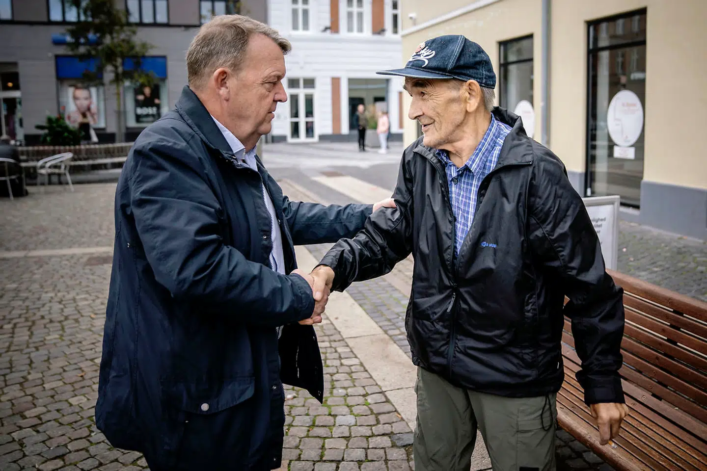 Lars Løkke Rasmussen og Moderaterne er kommet under hård beskydning, efter at flere medier har beskrevet, hvordan partiet ønsker at erstatte folkepensionen med mere privat pensionsopsparing. Her er Lars Løkke Rasmussen på tur i Esbjerg 24. oktober i forbindelse med valgkampen.