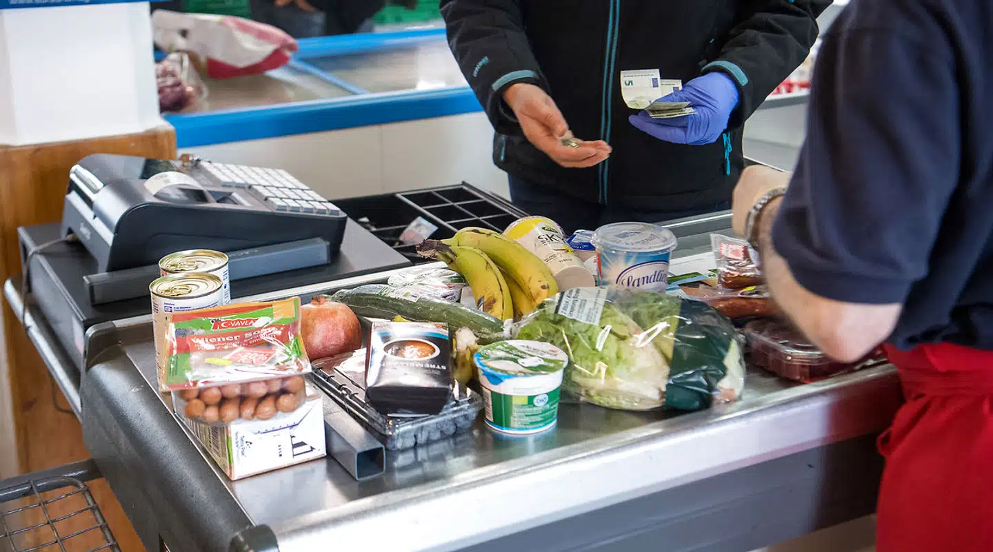 Stigningen i forbrugerpriserne i Tyskland kaldes både svimlende og historiske. (Arkivfoto).