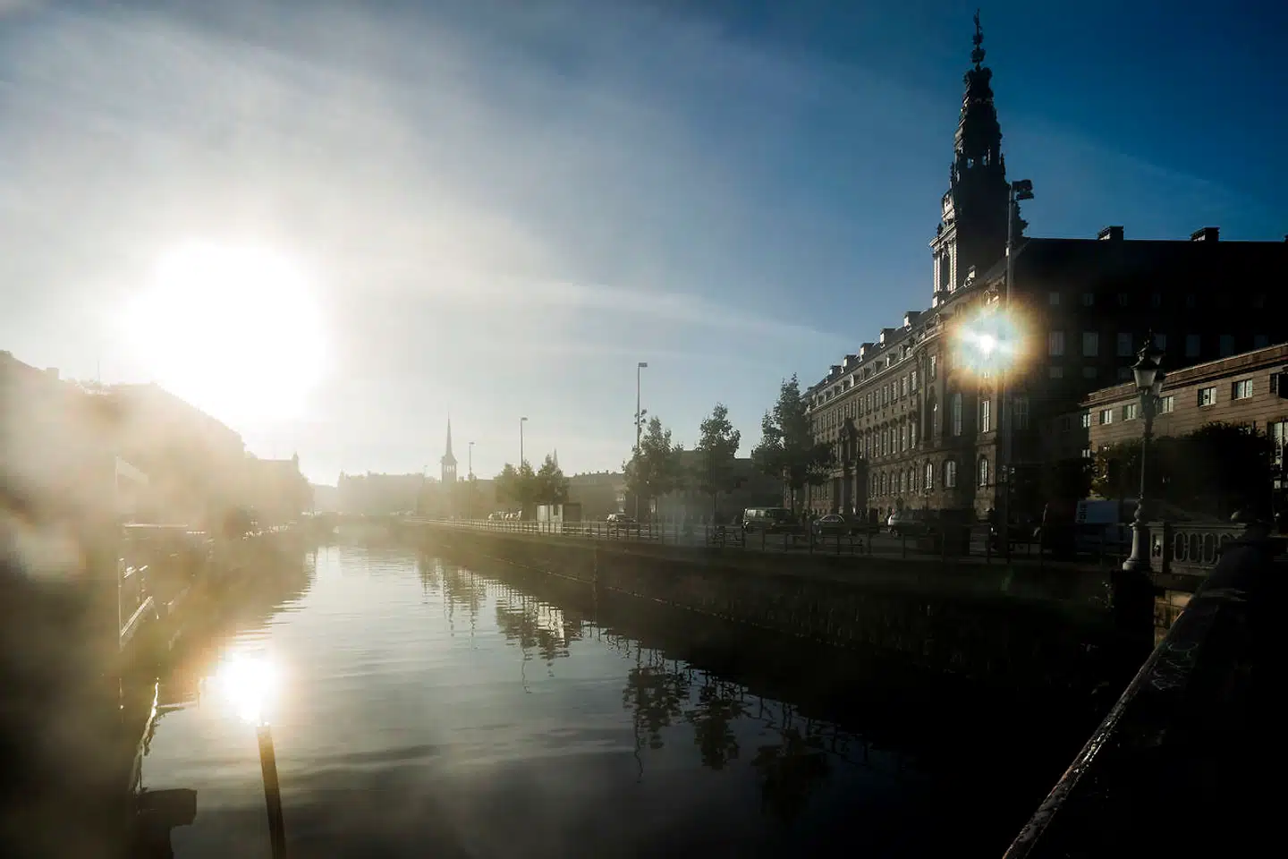 En lang række partier varsler nu en justering af velfærdsaftalen fra 2006, der dikterer, at pensionsalderen skal stige i takt med levealderen, og som igennem næsten to årtier er blevet anset for en krumtap for sundhedstilstanden i dansk økonomi.
