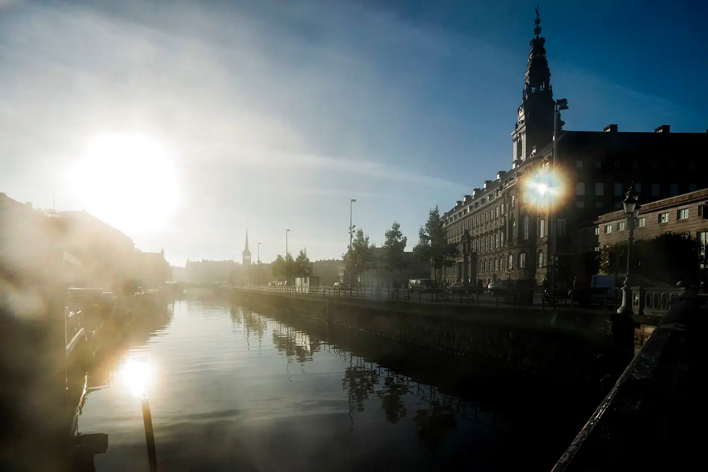 En lang række partier varsler nu en justering af velfærdsaftalen fra 2006, der dikterer, at pensionsalderen skal stige i takt med levealderen, og som igennem næsten to årtier er blevet anset for en krumtap for sundhedstilstanden i dansk økonomi.