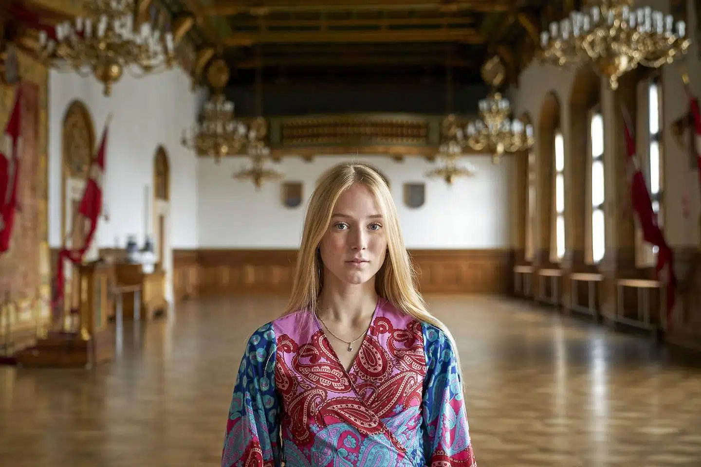 »Jeg havde ønsket om at komme ind på statskundskab. Og adgangsbilletten var gode karakterer. Det var til at forstå, så det kunne jeg holde fast i, mens alt andet var et rod,« skriver Cille Hald Egholm.